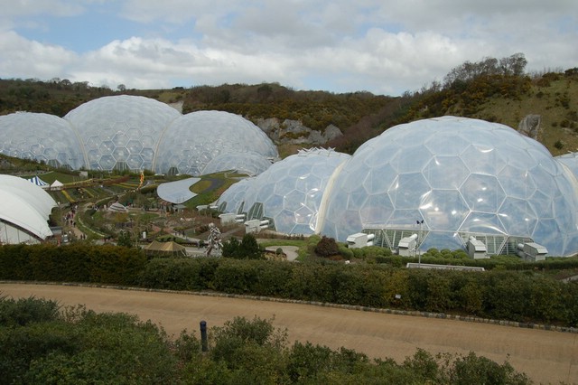 - Eden Project   [640x480].jpg